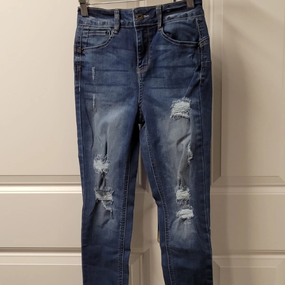 Wax Jean Women's Jeans Size: 0 Denim CUTE NICE Distressed